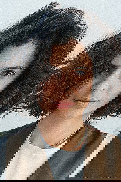 Julia Anquier