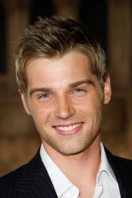 Mike Vogel