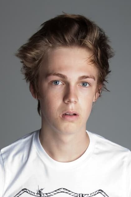 Caspar Lee