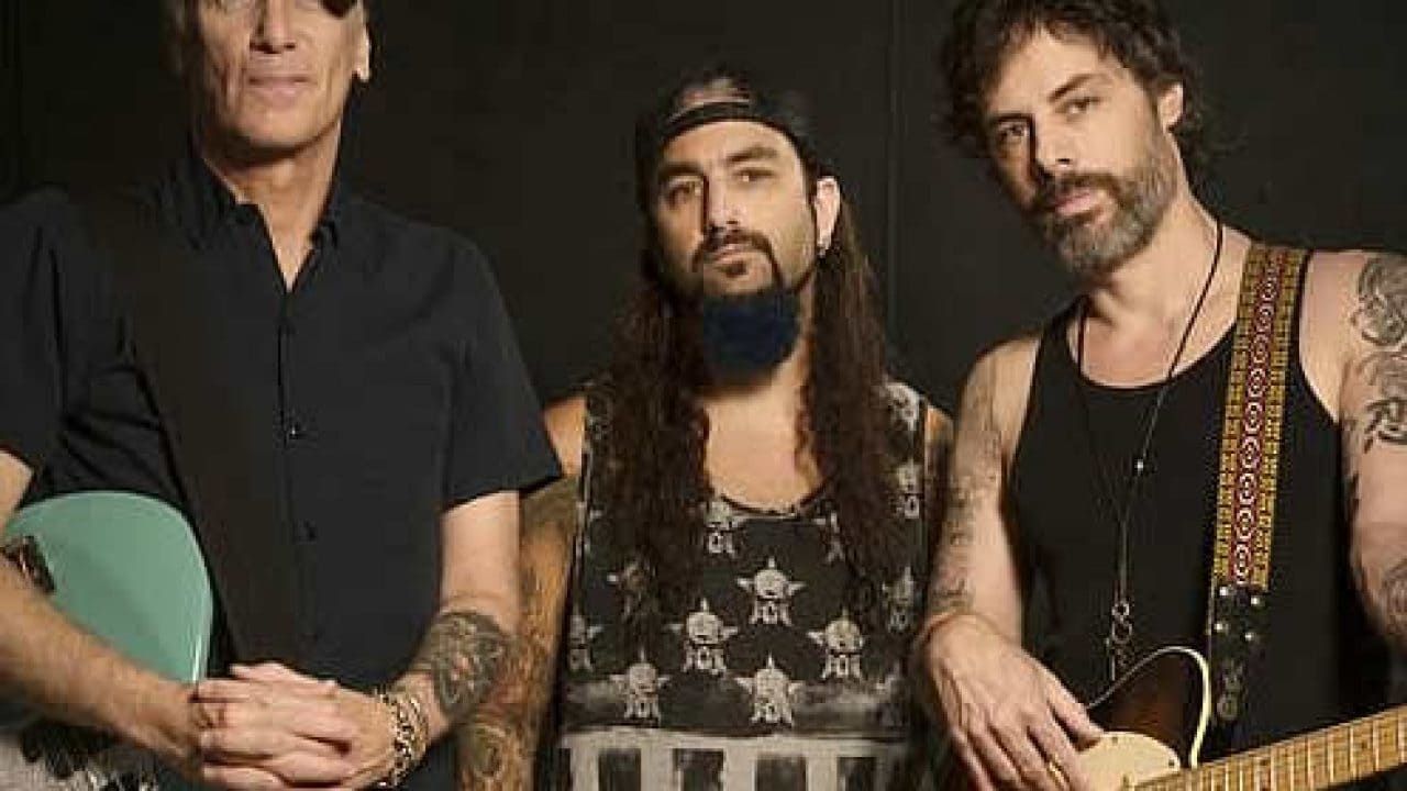 The Winery Dogs : Dog Years - Live in Santiago and Beyond 2013-2016