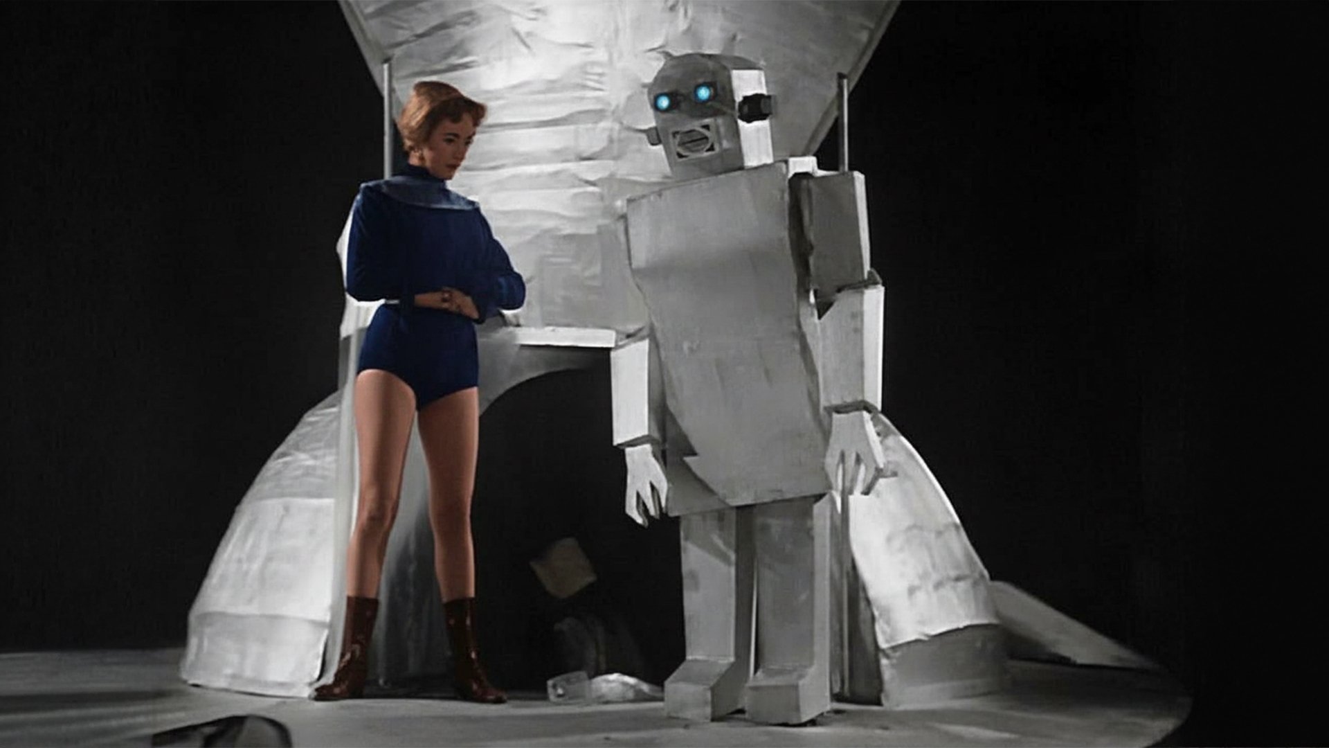 Flying Saucers Over Istanbul