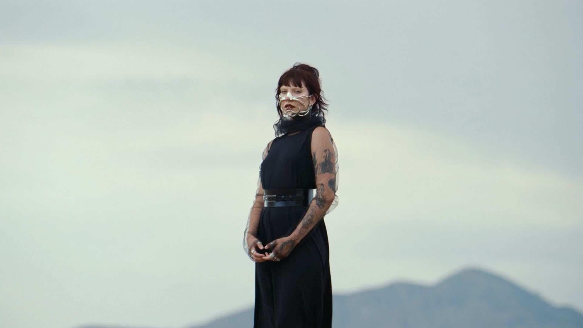 And You Who Drowned in the Grief of a Golden Thing - The Film