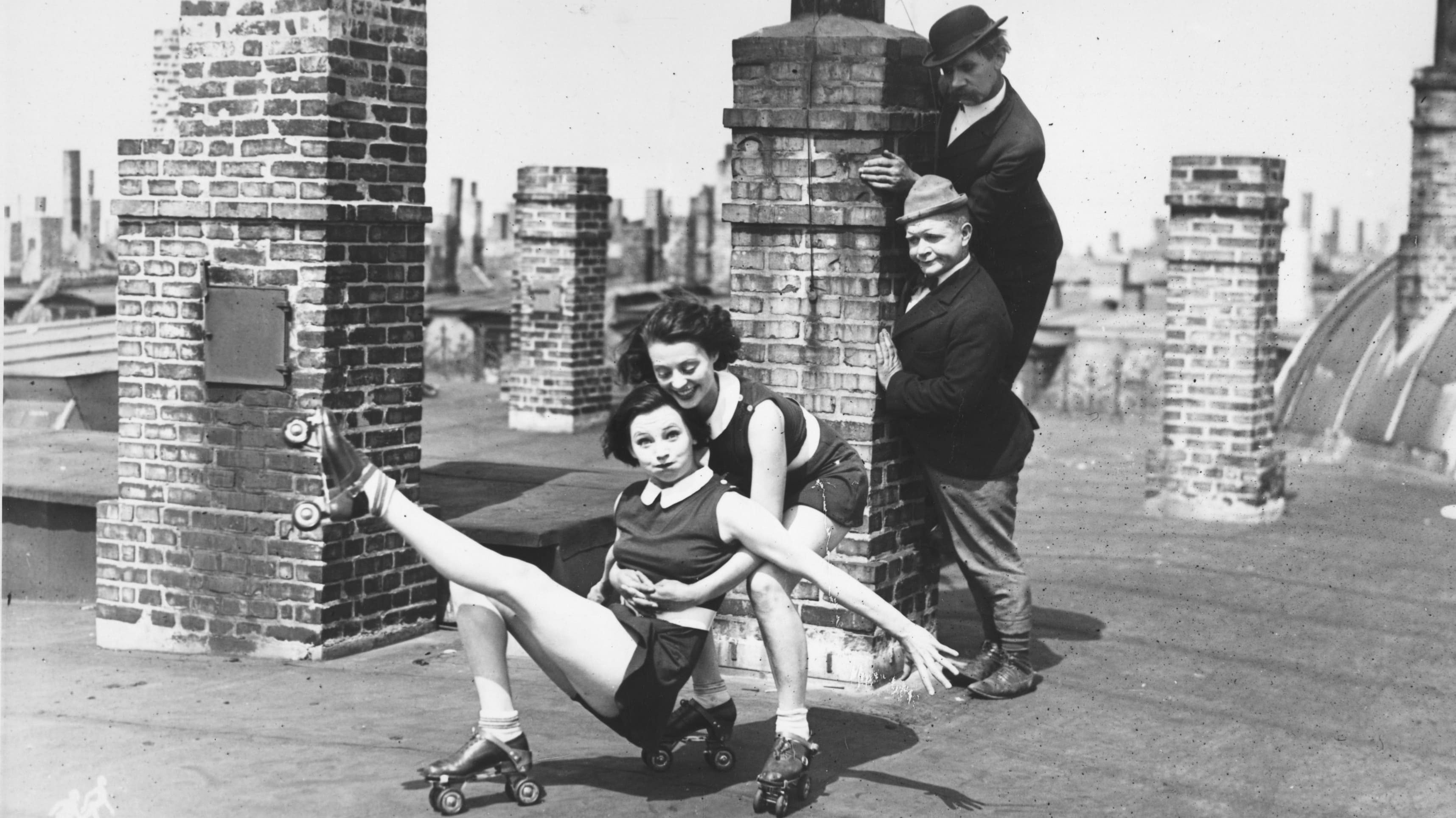 Pat and Patachon Invent the Gunpowder