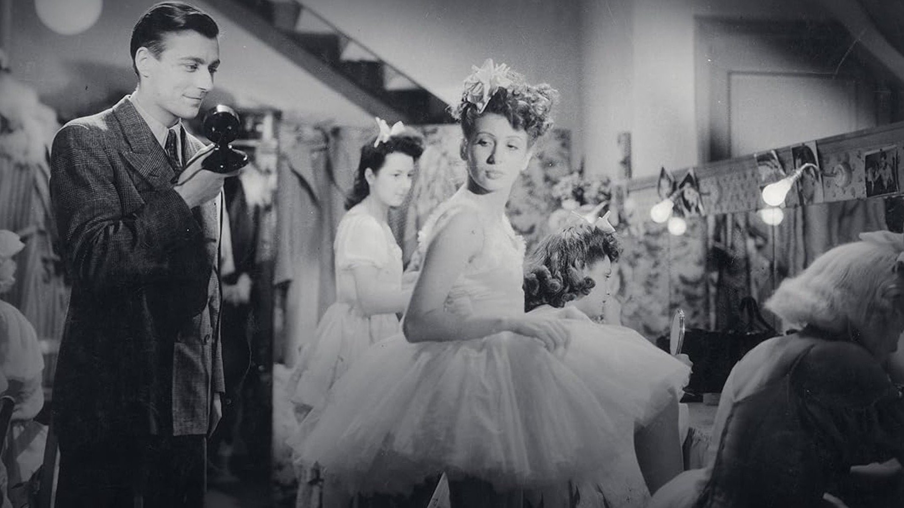 Good Evening Ladies, Good Evening Gentlemen