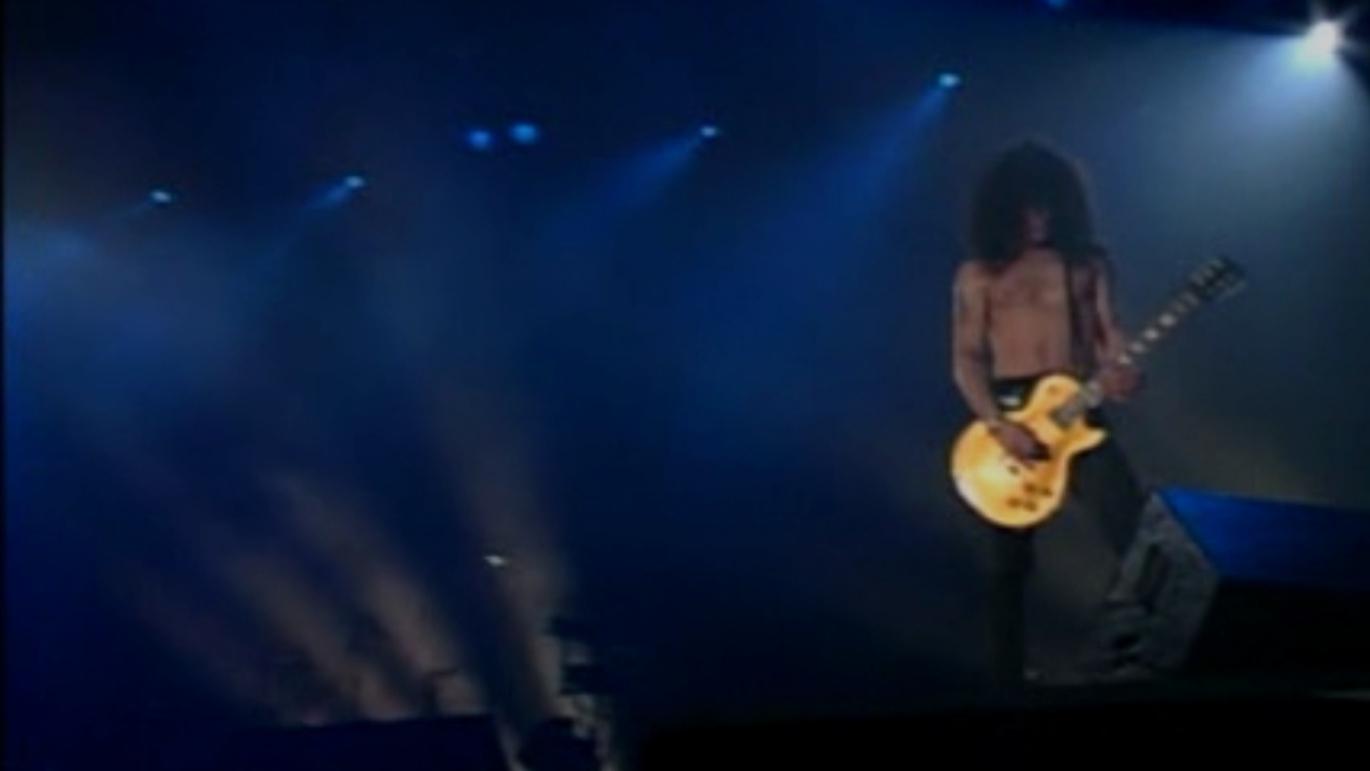 Guns N' Roses: Use Your Illusion II - World Tour - 1992 In Tokyo