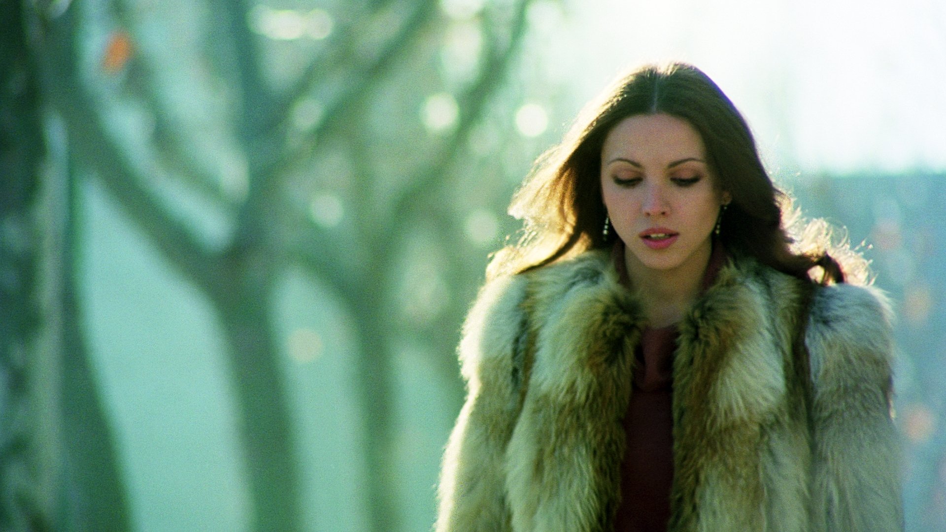 Emilia... parada y fonda