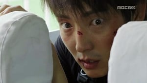 Episode 8 - Isn't that person Jang Tae-san, an escaped convict!