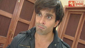 Shilpa Dances In The Hospital