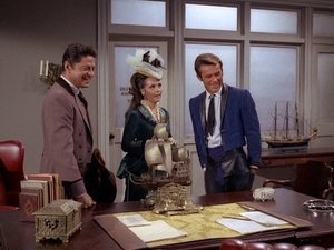 The Night of the Headless Woman