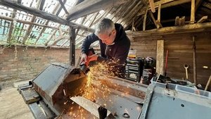 Land Rover: A favourite to finish