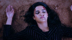 Nayantara Falls Off The Cliff!