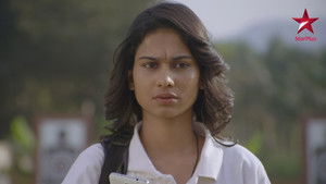 Nisha Shows Priyanka Her Place