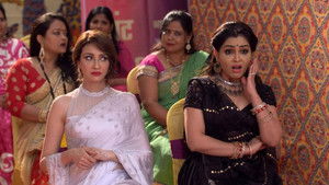 Kalavati Disturbs Tiwari and Vibhuti's Life