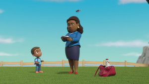 Pups Save a Runaway Robo-Chicken Purse