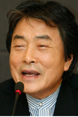 Min Ji-hwan