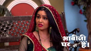 Saxena Falls In Love With Champa