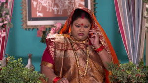 Manmohan Turns Into a Snake