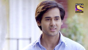 Anand Embraces Naina's Wishes
