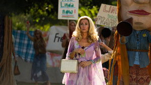 Maxine Serves a Swerve