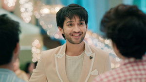 Virat Welcomes His Guests