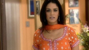 Jassi Denies Armaan's Gift