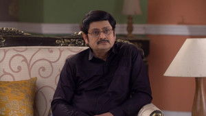 Vibhuti and Anita In a Fix