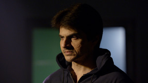 Anubhav Wants The Necklace