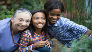 Linda Blair, Carlos Mencia, Victoria Rowell, Dot Jones