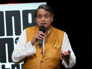 Shashi Tharoor ft. Kunal Kamra