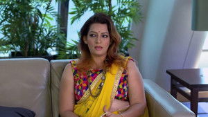 Vibhuti Stops Angoori From Jumping Off The Cruise