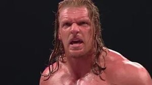 RAW is WAR 352