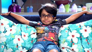 Pritesh Blackmails Vasant