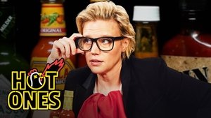 Kate McKinnon Gets Weird While Eating Spicy Wings