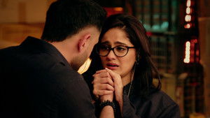 Mannat Nearly Reveals Aish's Secret